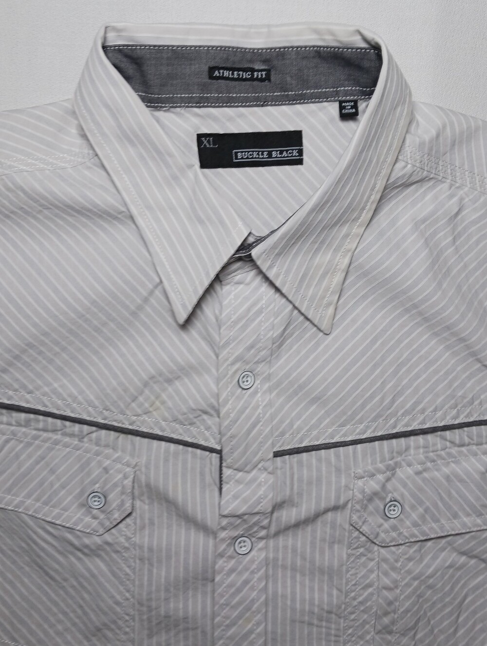 Buckle Black Mens Athletic Fit Button Up Western Shirt XL Gray White Stripes